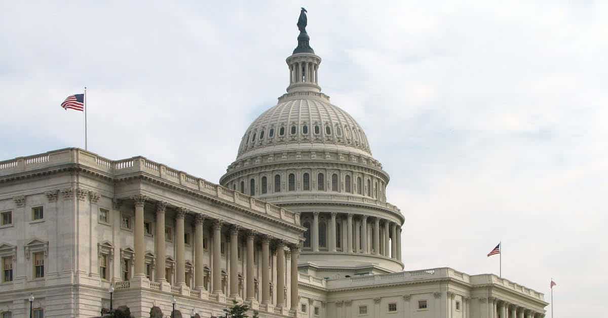 Left side view of the US Capitol facade