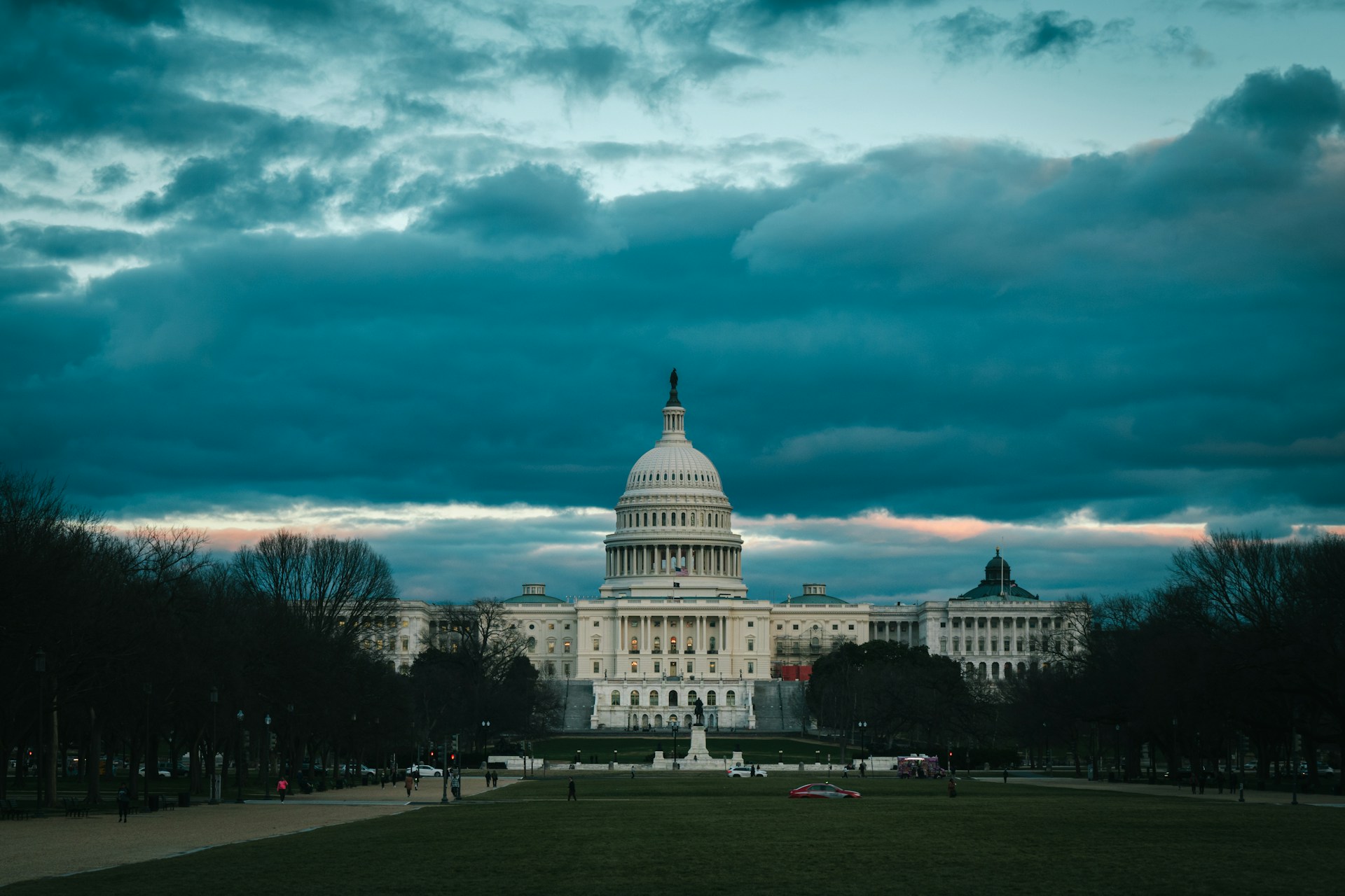 sayan palui tjLmQLZv5Fc unsplash
