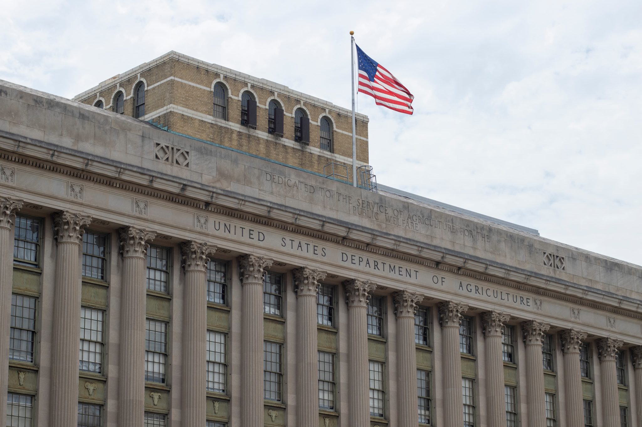 Front facade of the USDA HQ Building from the side