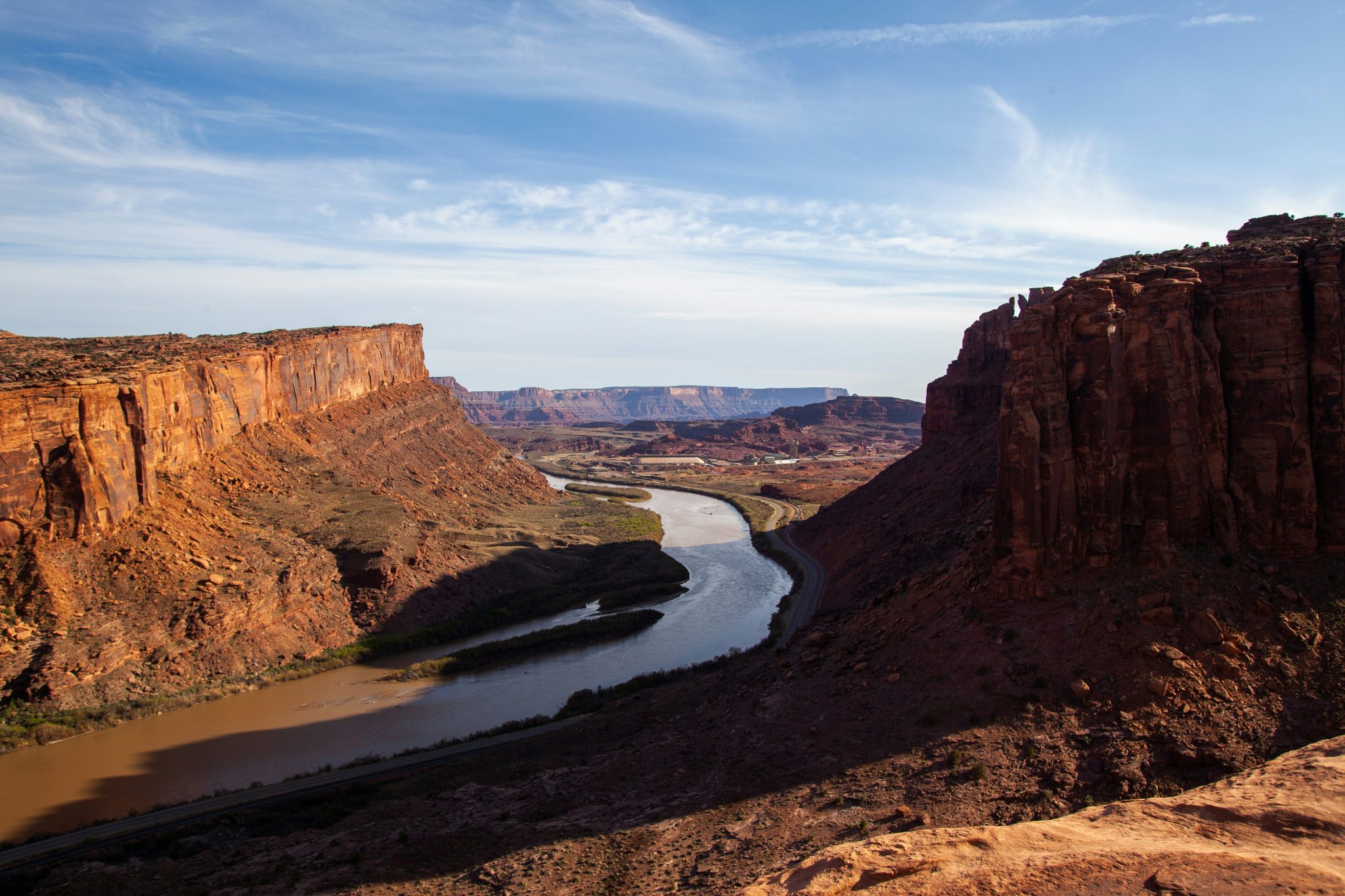 backroad packers oAVGO0CD80A unsplash scaled